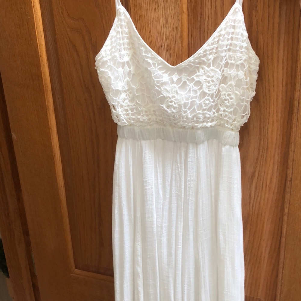 White beach dress